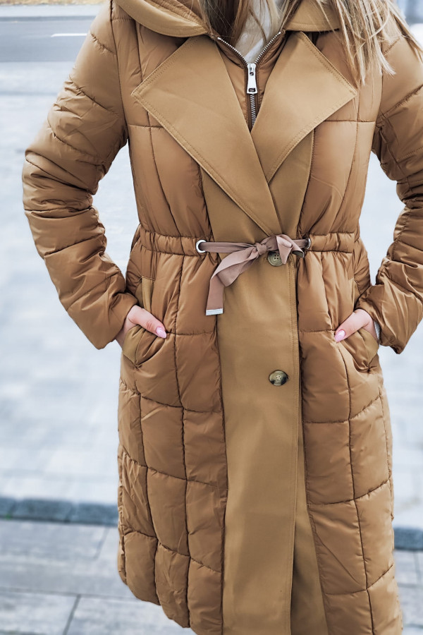 Pikowany beżowy płaszcz zimowy Sana 2