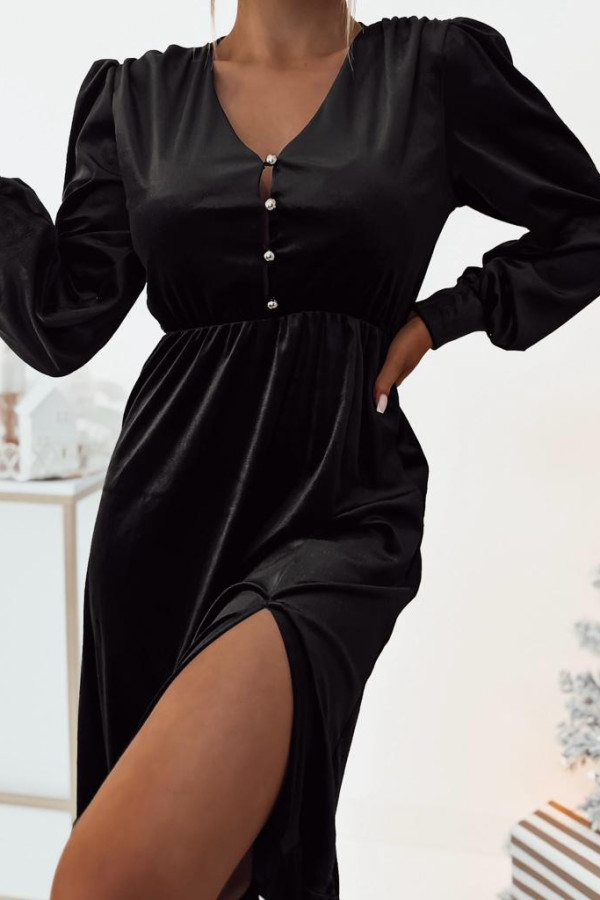 Czarna welurowa sukienka midi z rozcięciem na nogę Winter 2
