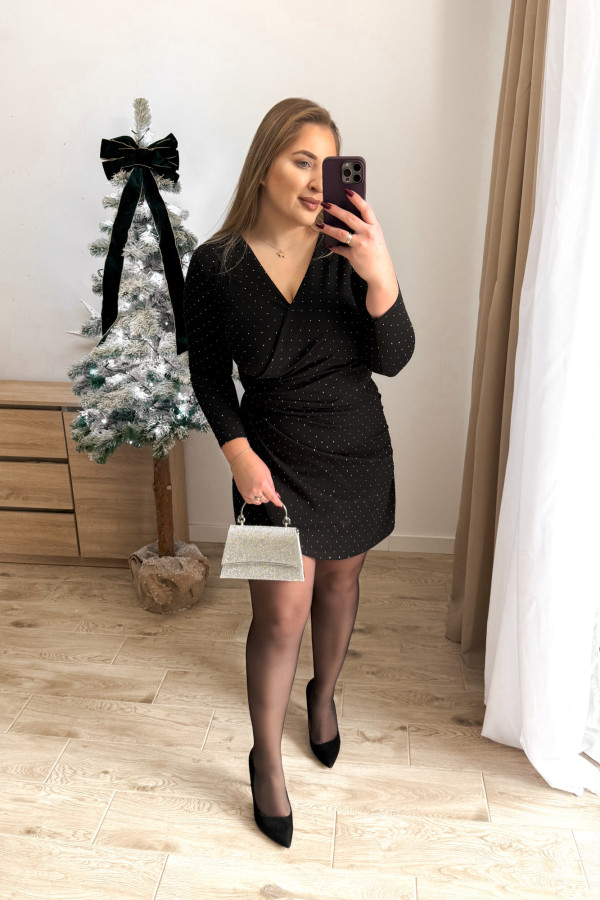 PREORDER Sukienka z drapowaniem ozdobiona diamencikami Carmen plus size - czarna (dostawa 18.12.) 3