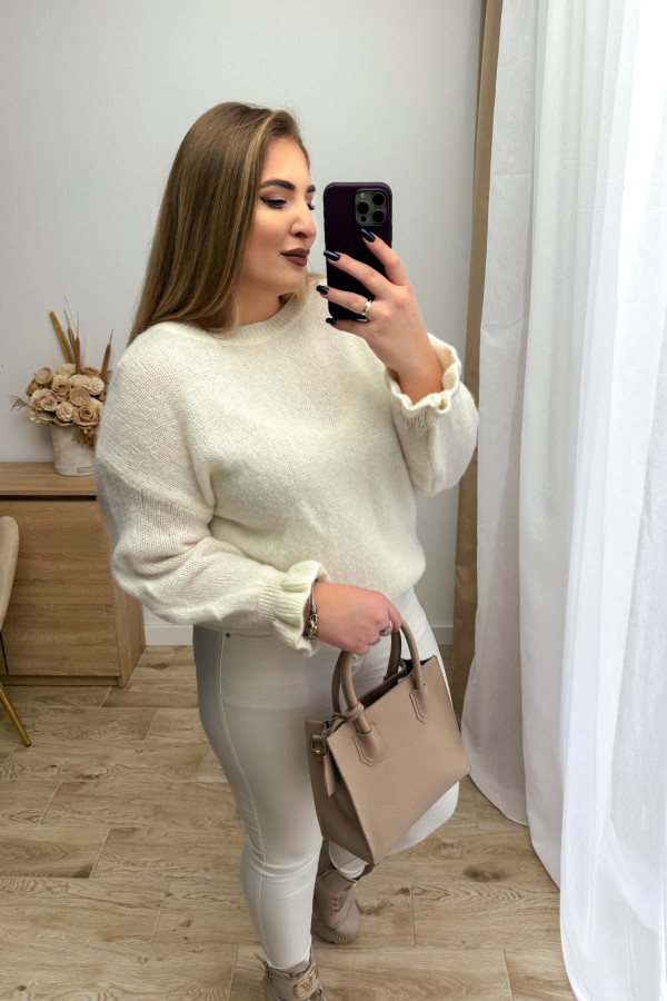 Sweter 30% alpaki z falbanką przy rękawie Solange - śmietankowy 5