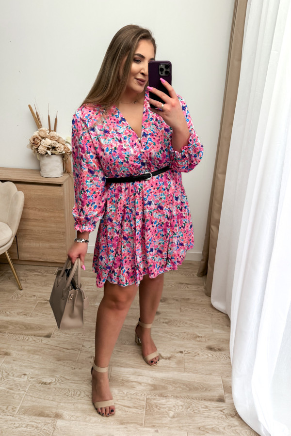 Sukienka plus size krótka w kwiatki Ivy- biała w różowo-niebieskie kwiatki 9