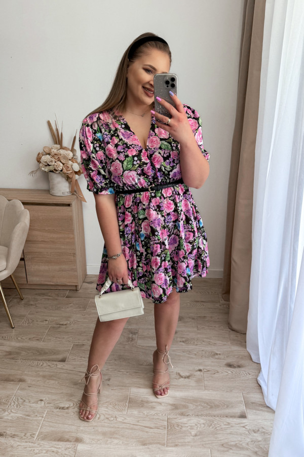 Sukienka krótka plus size czarna w fioletowe kwiatki Zoe 5