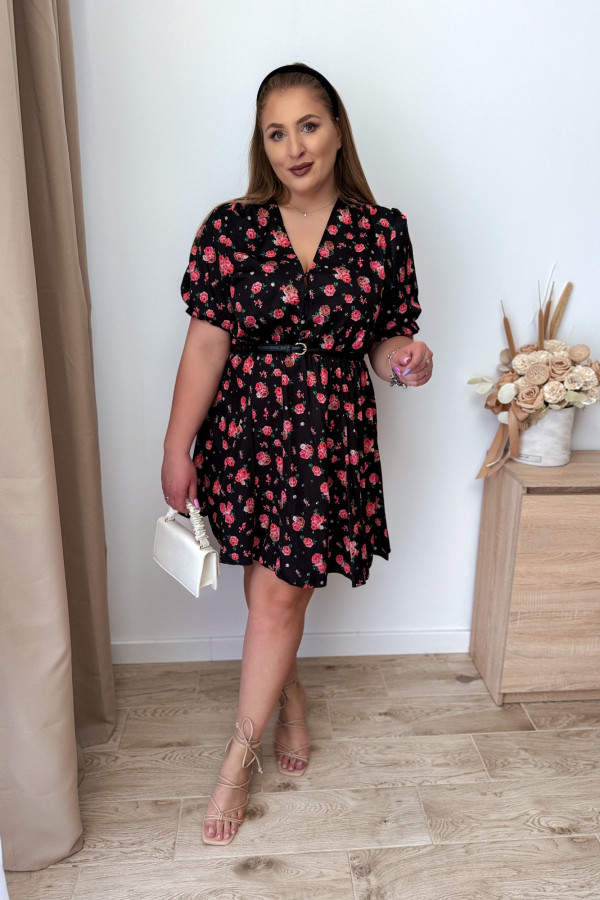 Sukienka krótka plus size czarna w koralowe kwiatki Ruby 4