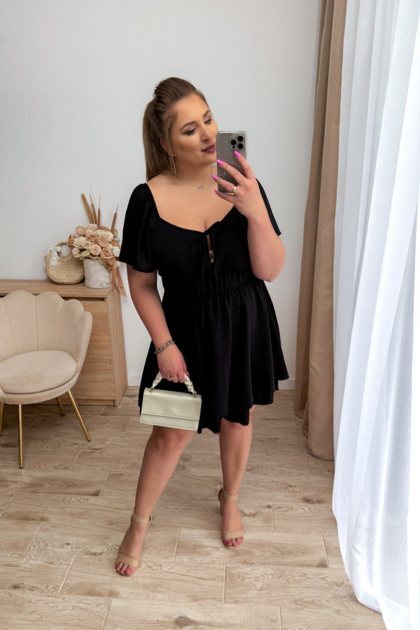 Kombinezon plus size z wiązaniem na dekolcie Lavinia - czarny 5