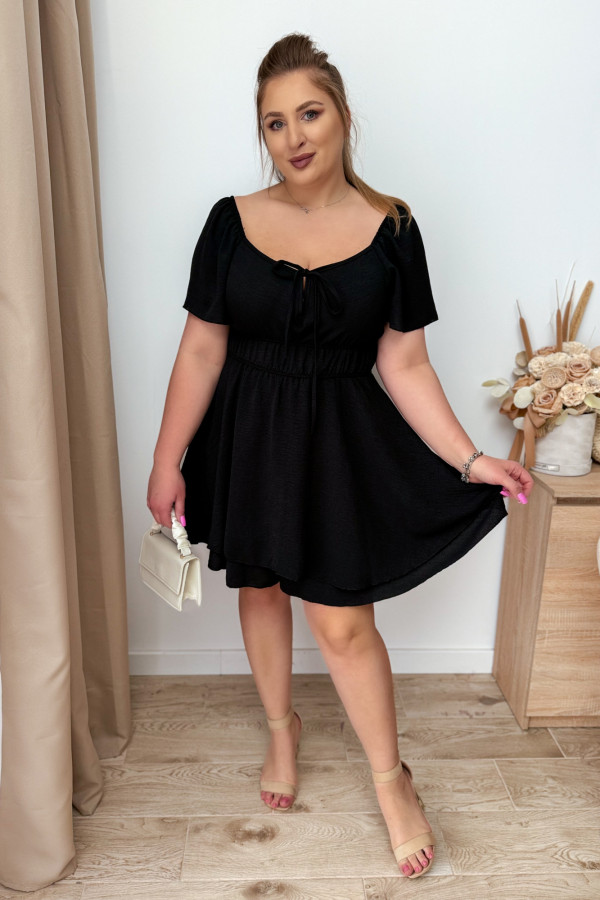 Kombinezon plus size z wiązaniem na dekolcie Lavinia - czarny
