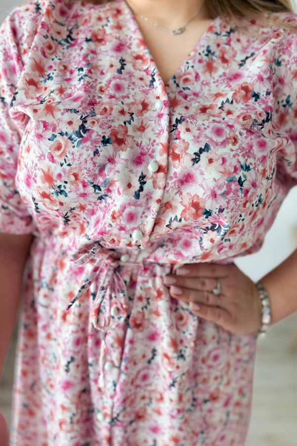 Sukienka krótka plus size biała w kolorowe kwiatki Rosalind 9