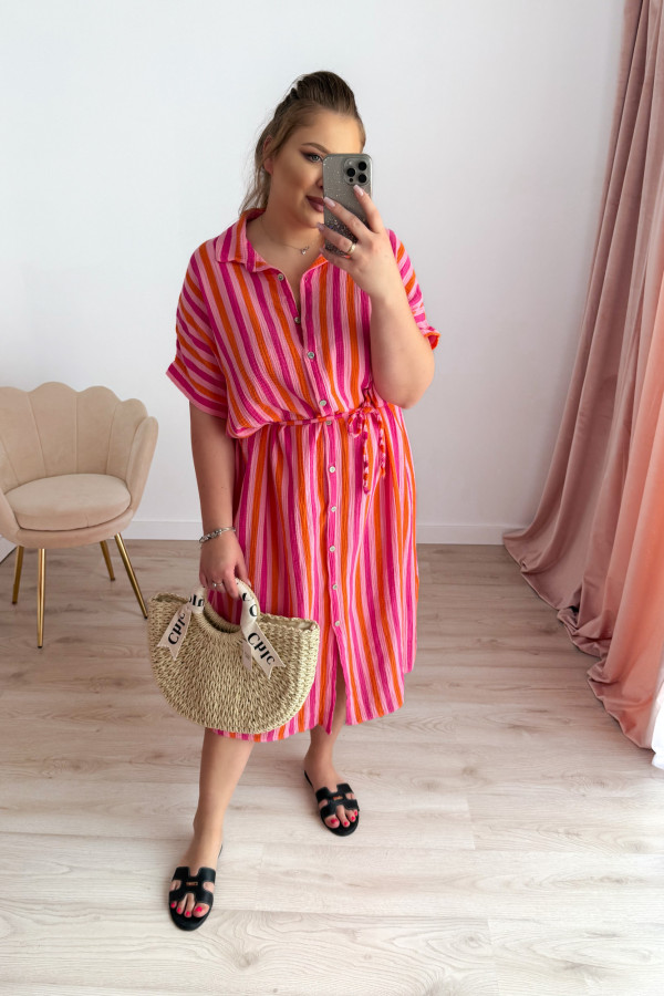 Sukienka plus size koszulowa oversize w paski Antonia - fuksja 4