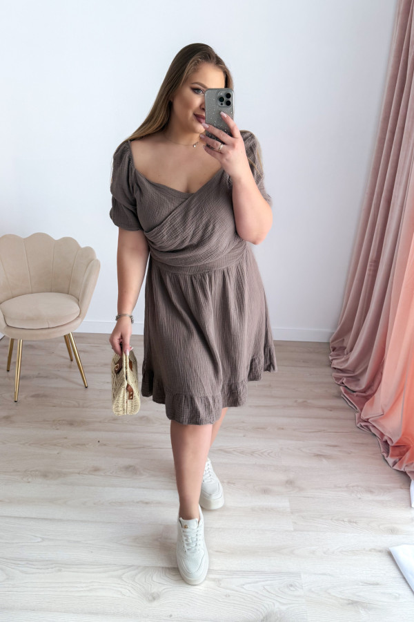 Sukienka krótka muślinowa na krótki rękaw plus size Sorella - fango 2