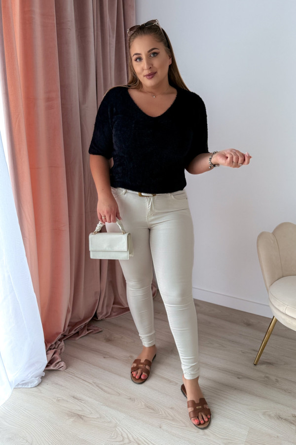 Sweter z dekoltem V Amber - czarny 2