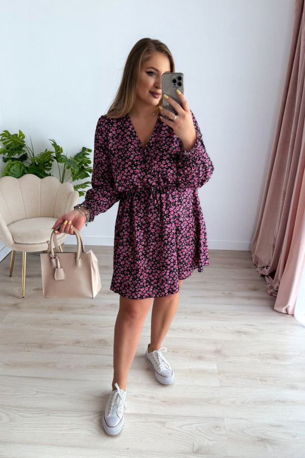 Sukienka krótka plus size czarna w różowe kwiatki Nola 8