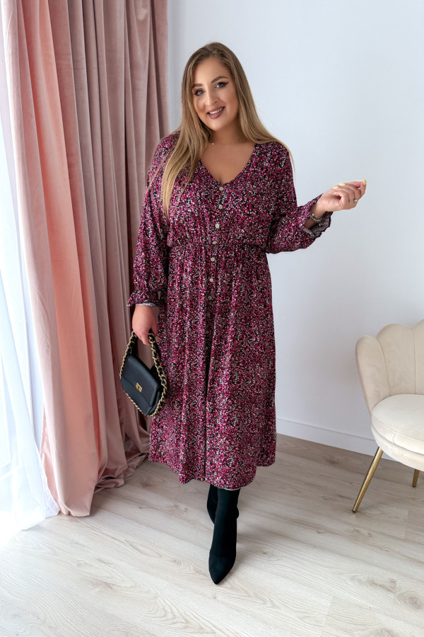 Sukienka plus size wiskozowa midi z dekoltem V czarna w drobne fioletowo-różowe kwiatki Calina