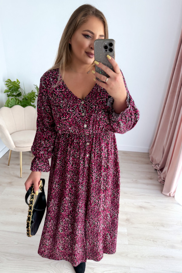 Sukienka plus size wiskozowa midi z dekoltem V czarna w drobne fioletowo-różowe kwiatki Calina 8