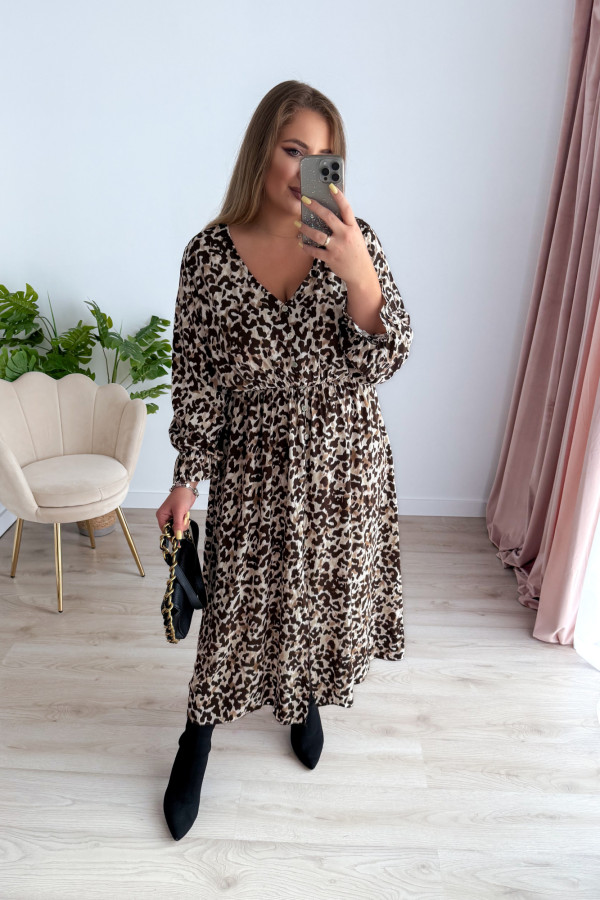 Sukienka plus size wiskozowa midi z dekoltem V w panterkę Calina 2