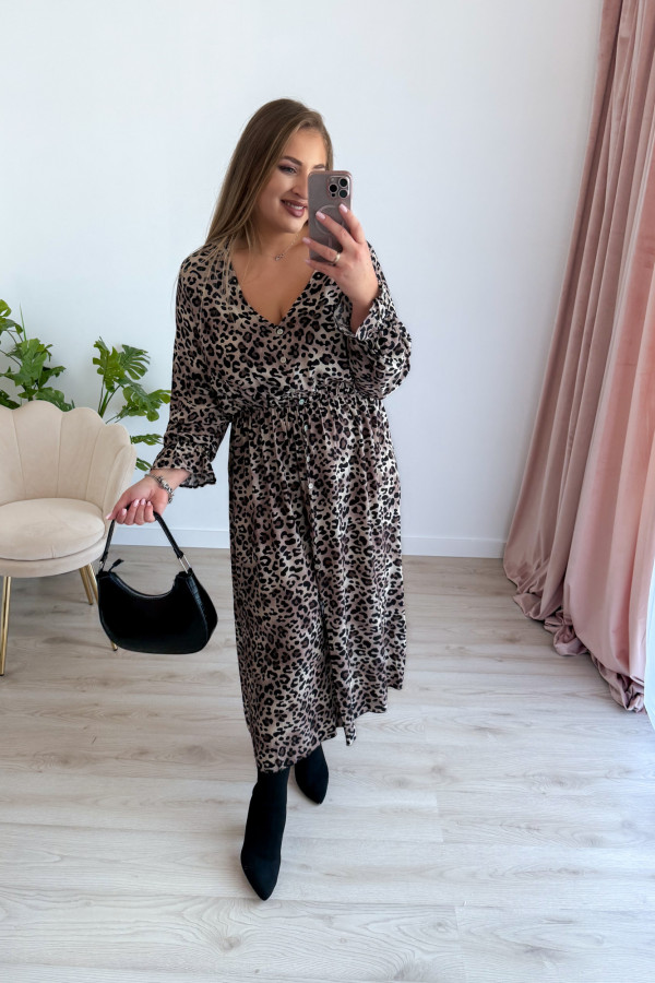 Sukienka plus size wiskozowa midi z dekoltem V fango w czarną panterkę Calina 2