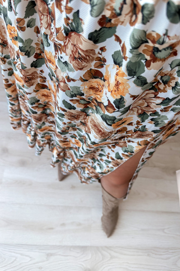 Sukienka midi na krótki rękaw w żółte kwiaty z rozcięciem na nogę plus size Arlette 7