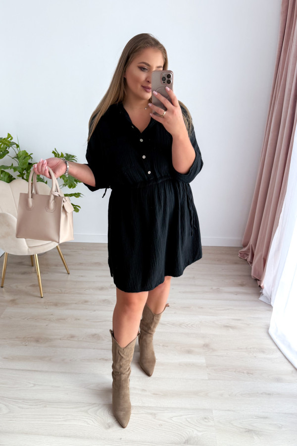 Sukienka muślinowa z guzikami na dekolcie plus size Miranda - czarna 4