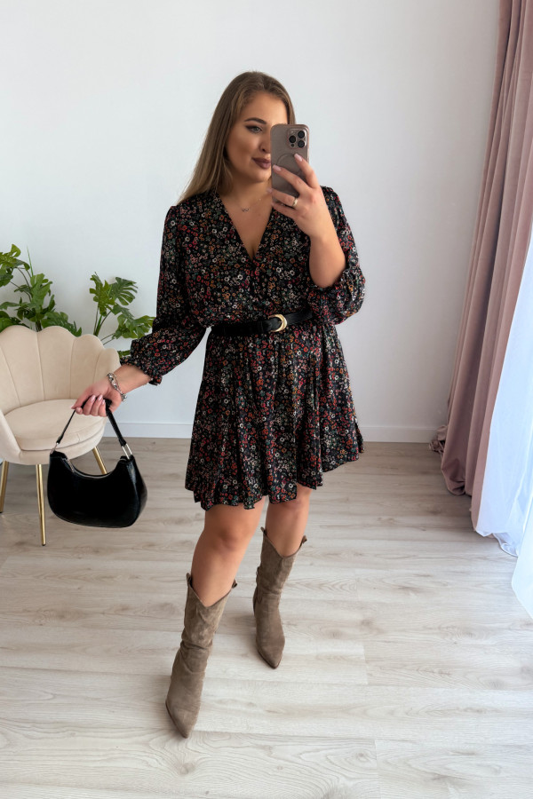 Sukienka krótka plus size czarna w kolorowe kwiatki Tatiana 2