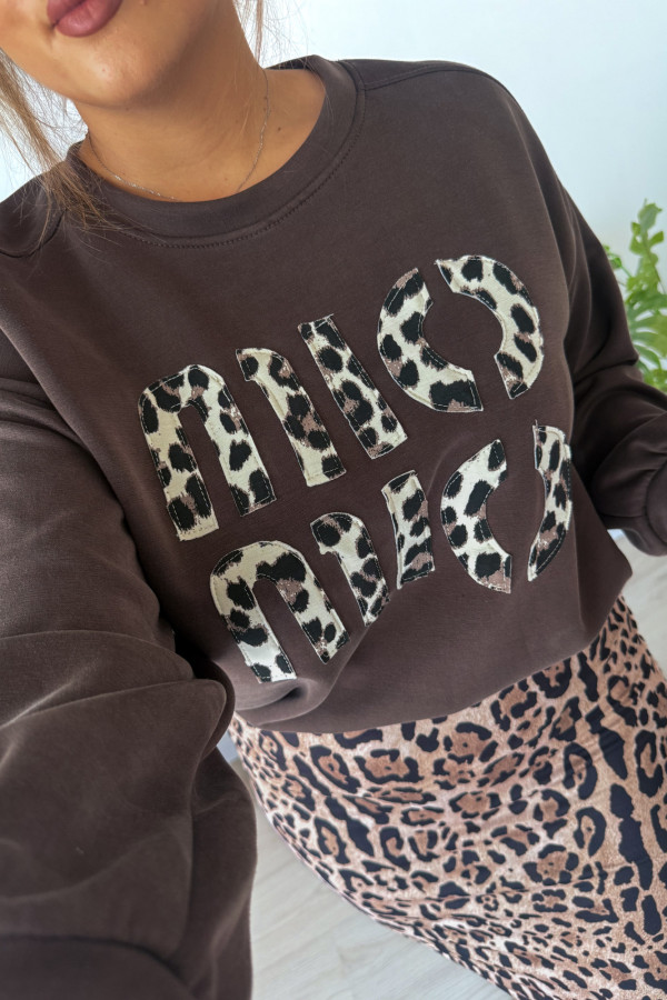 Bluza oversize z panterkowym napisem Mio - czekolada 11