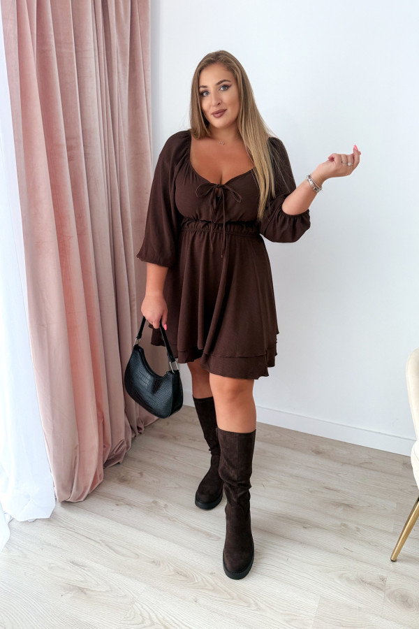 Kombinezon plus size z wiązaniem na dekolcie Lavinia - czekolada