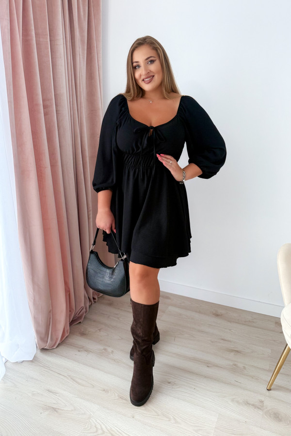 Kombinezon plus size z wiązaniem na dekolcie Lavinia - czarny 1