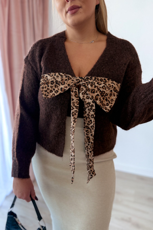 Sweter z panterkową kokardą Wild - czekolada 15