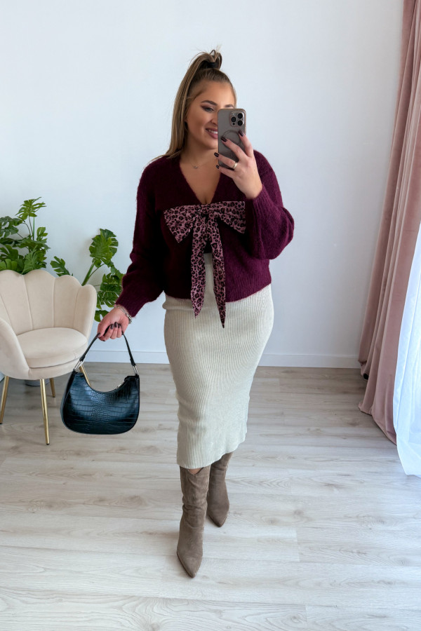 Sweter z panterkową kokardą Wild - śliwka 13