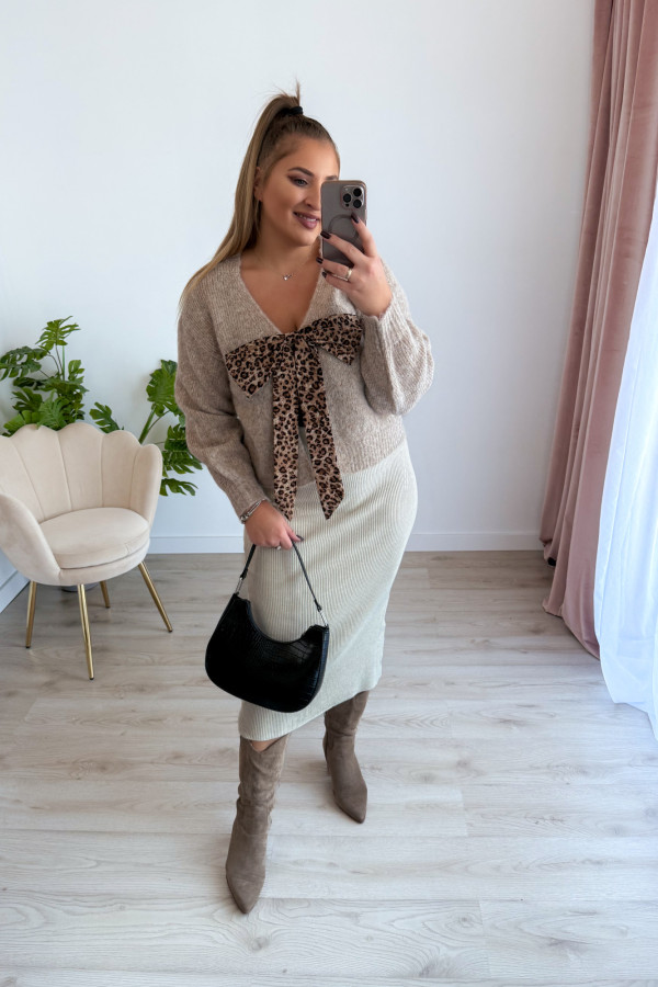 Sweter z panterkową kokardą Wild - beż 3