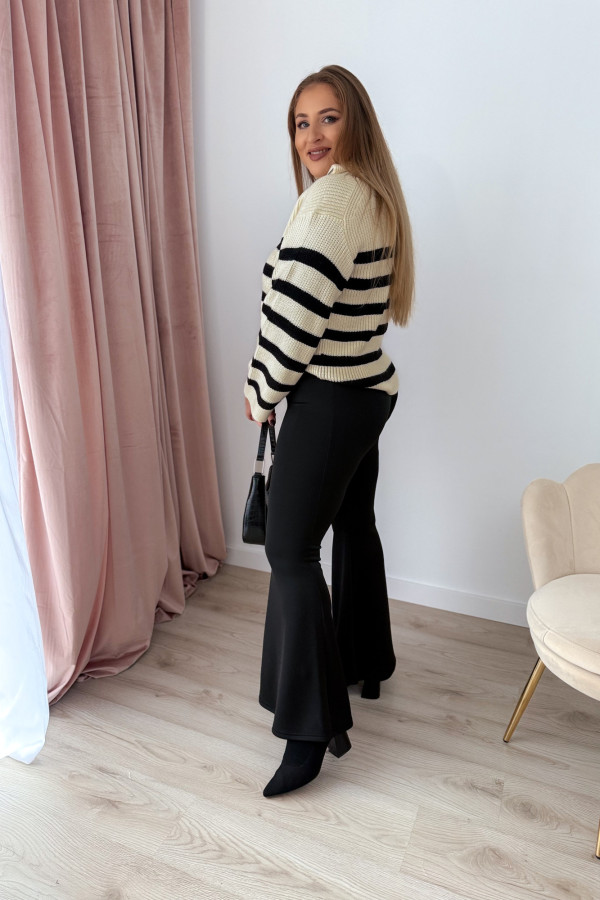 Sweter z zamkiem na dekolcie śmietankowy w paski Aria 2