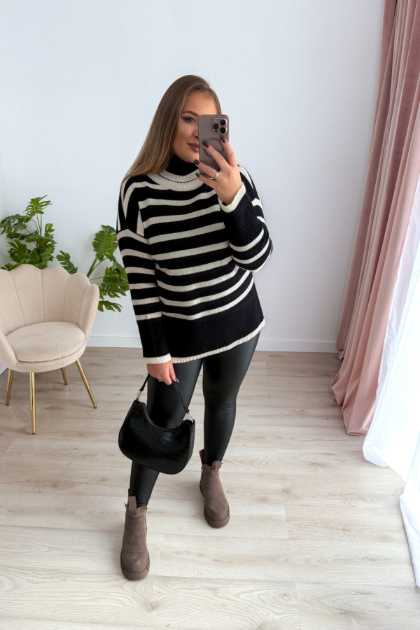Oversizowy golf w paski Louise - czarny 10