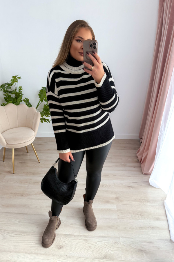 Oversizowy golf w paski Louise - czarny 13