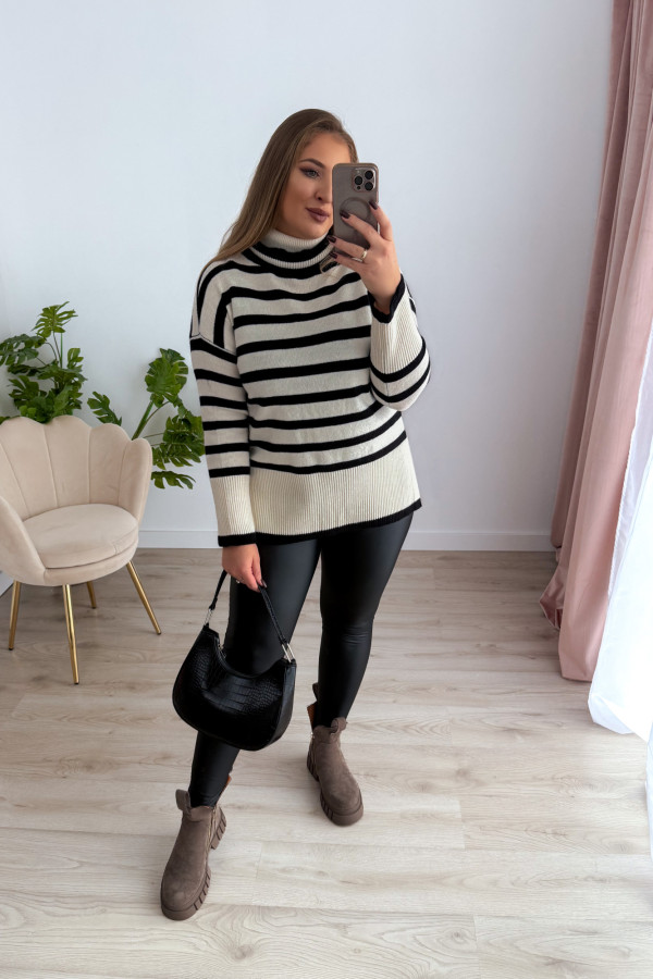 Oversizowy golf w paski Louise - krem 11