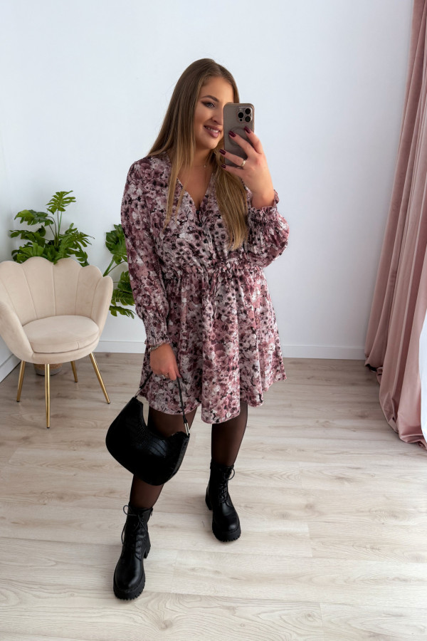 Sukienka krótka plus size kremowa w kwiatki Nola 3