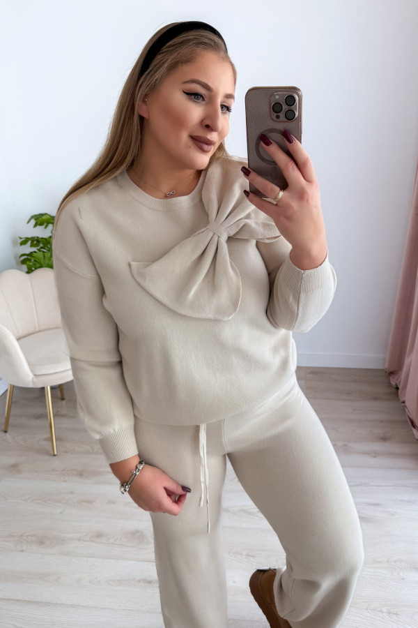 Komplet sweterkowy spodnie z szeroką nogawką+bluzka z kokardką Mina - kremowy 4